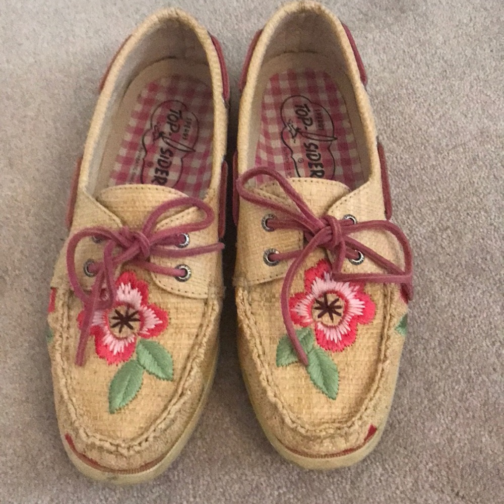 Embroidered Rattan Sperry Doc-Sider